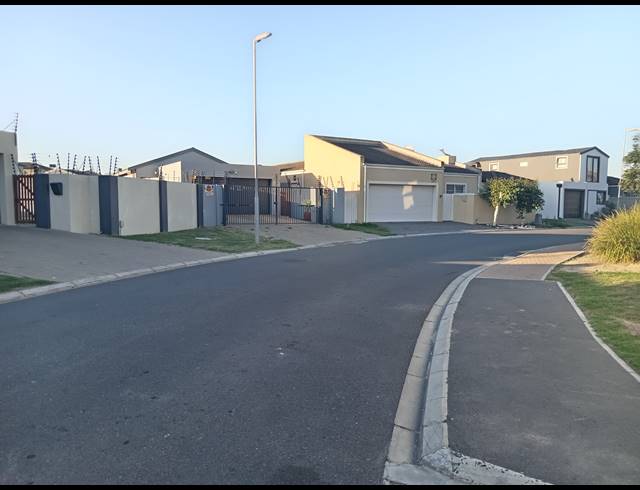 3 BEDROOM DUPLEX TO LET IN PARKLANDS